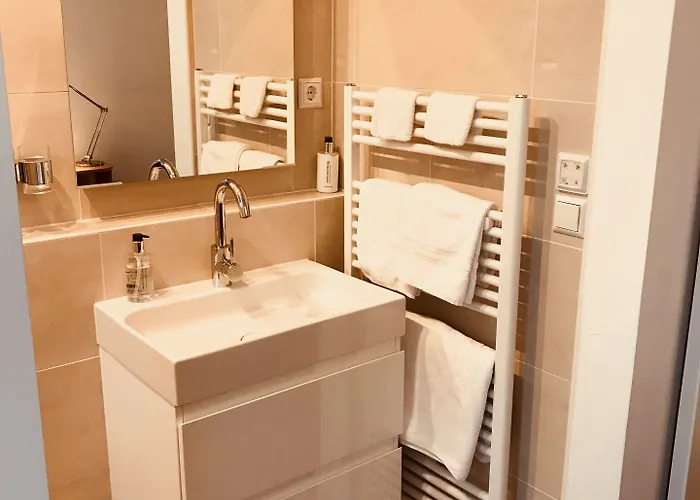 Отель La Rosa Amsterdam Зандфорт