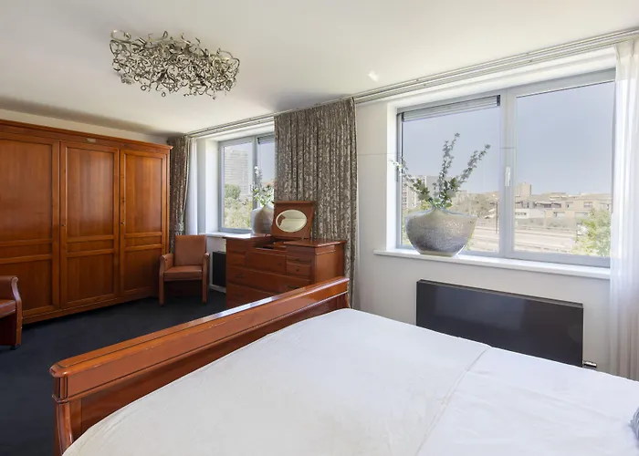 La Rosa Amsterdam Зандфорт